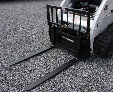 Skid Steer & Large Tractor Pallet Forks by Everything Attachments